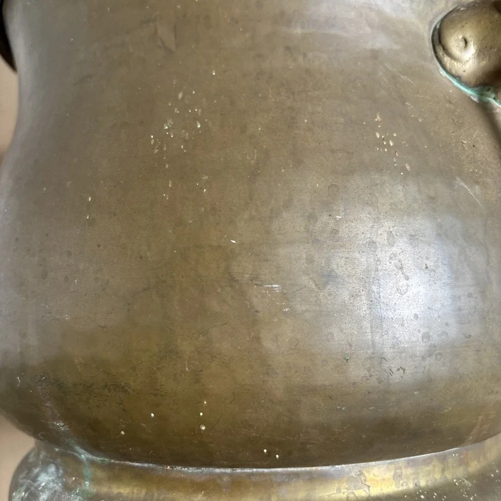 Vintage Jardiniere Hammered Brass Planter w Elephant Head Handles 9